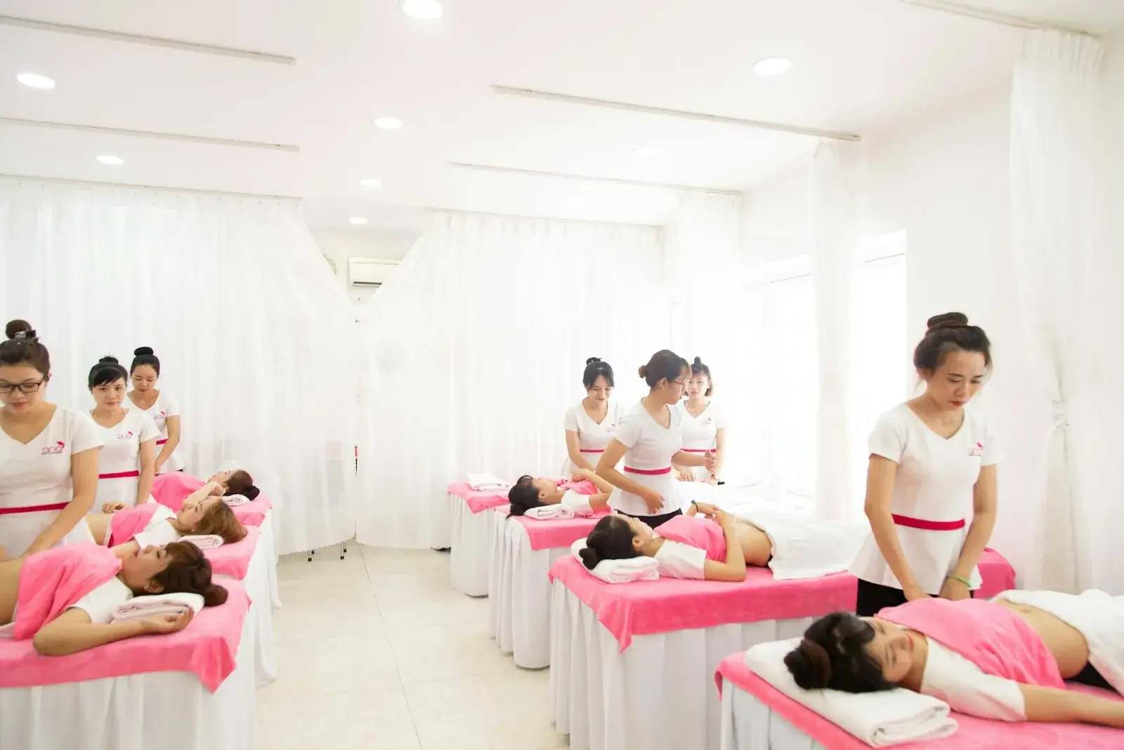 Software für Lash, Brow, Waxing, Massage und Piercing
